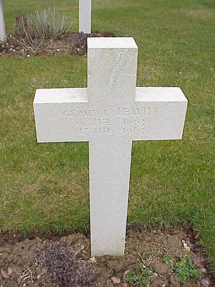 [Mr GI Leavitt Grave Marker]